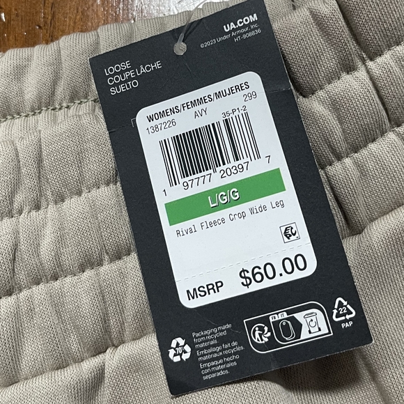 NWT Under Armour Womens Rival Loose Crop Wide Leg Fleece Pant Avy Sand Beige LG - Picture 4 of 5